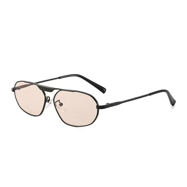 Dame moteriktig solbrille i elegant polygon-design Skanto