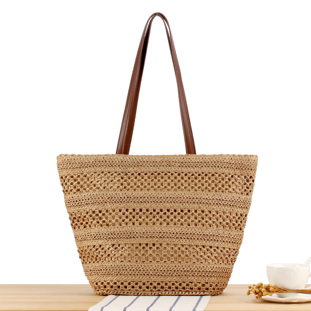 Straw Basket Bag with Elegant Construction Skanto