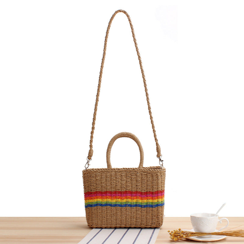 Flettet skulderveske med fargerik stripedesign Skanto