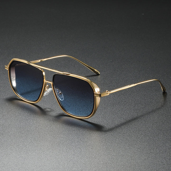 Dame Elegant solbrille med kantet metallramme Skanto