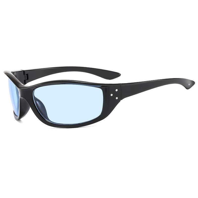 Women's Sporty Sunglasses with Ergonomic Frame and UV Protection Skanto