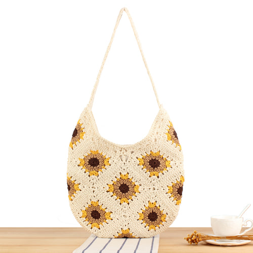 Hand-knotted tote bags with floral crochet patterns Skanto