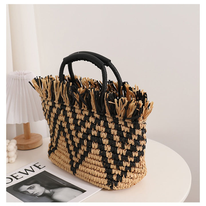 Stylish basket bag with eye-catching pattern Skanto