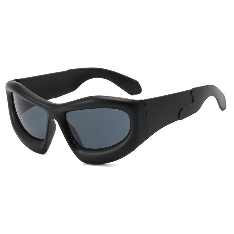Dame sporty solbriller med futuristisk design Skanto