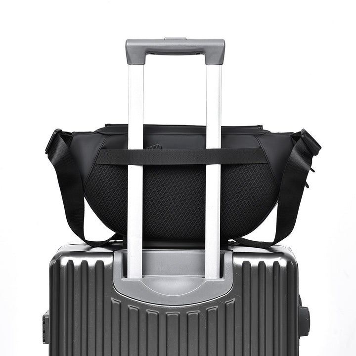 Multifunksjonell crossbody-veske med innovativt romdesign Skanto