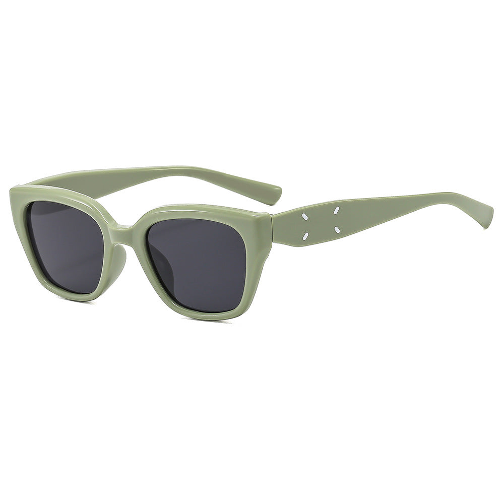 Women's unique sunglasses with eye-catching shaped frame Skanto