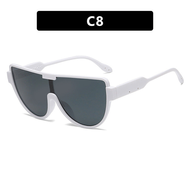 Dame Fashion-solbrille med futuristisk skjold-design Skanto