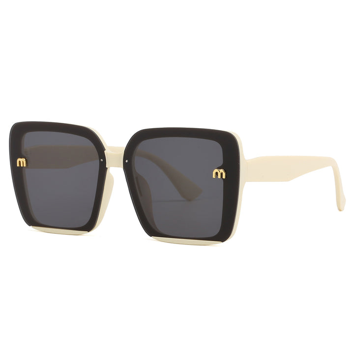Dame kvadratisk solbrille med elegant ramme Skanto