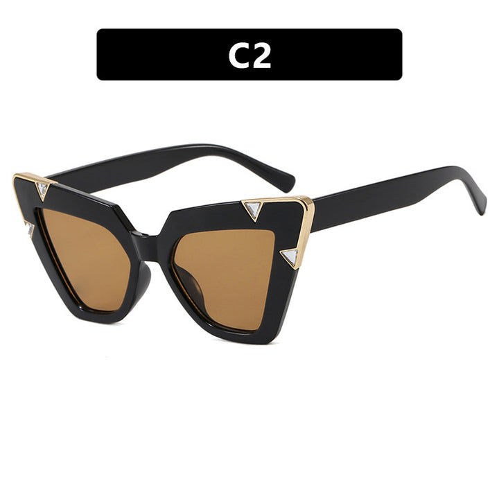 Women's Cat-Eye Sunglasses with Luxurious Motif and Protective UV Filter Skanto