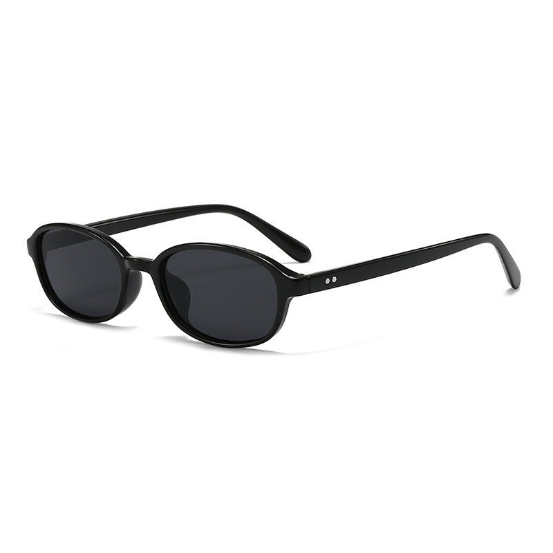 Women's stylish retro-style sunglasses with UV protection Skanto