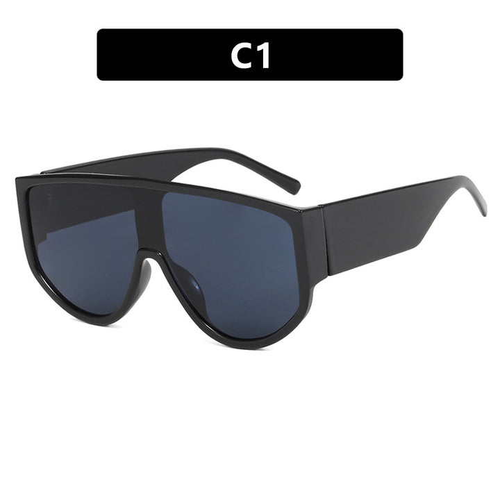 Women's fashionable sunglasses with an otherworldly design Skanto