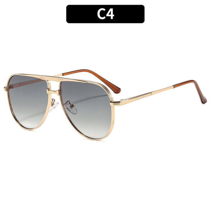 Dame modische Aviator-solbrille med elegant metallramme og UV400-beskyttelse Skanto