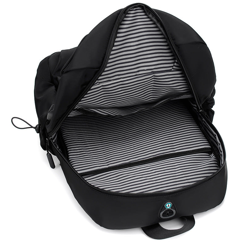 Robust fritidsryggsekk med intelligent fackdesign Skanto