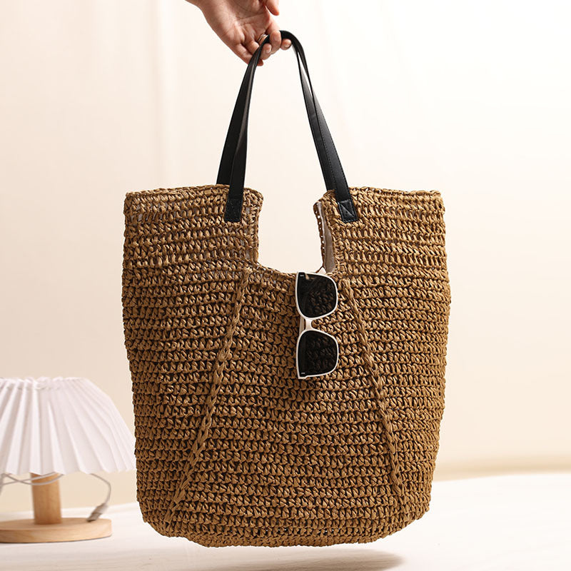 Stylish and Spacious Rattan Bag Skanto