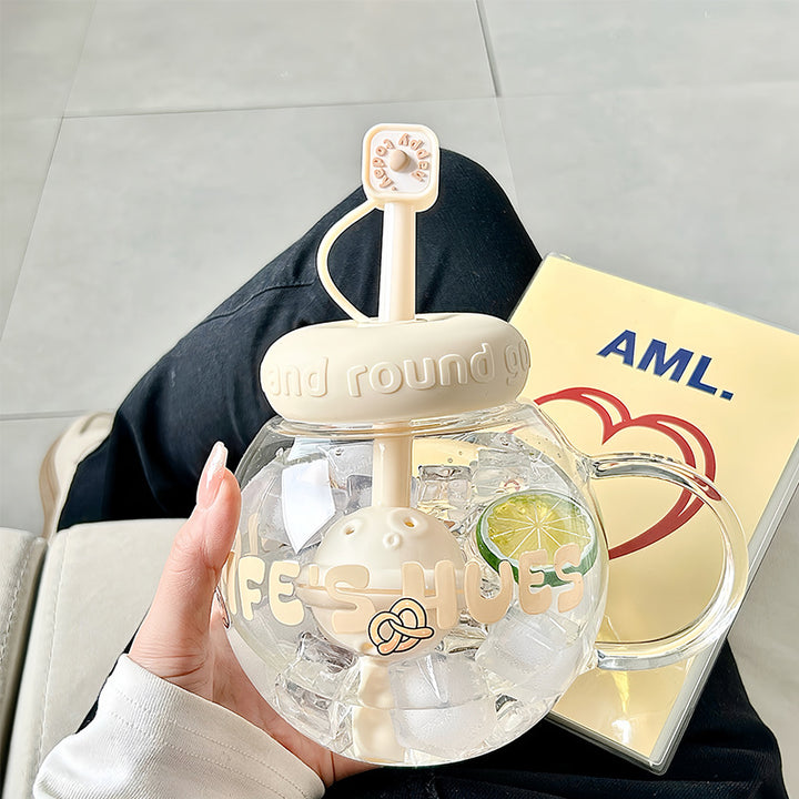 Dame drikkebeholdere med integrert sugerør og design i en glad frukttstil Skanto