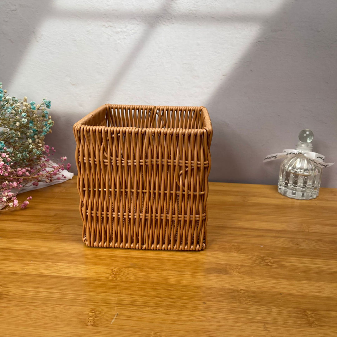 Dame stilige Rattan-beholder med perlehåndtak Skanto