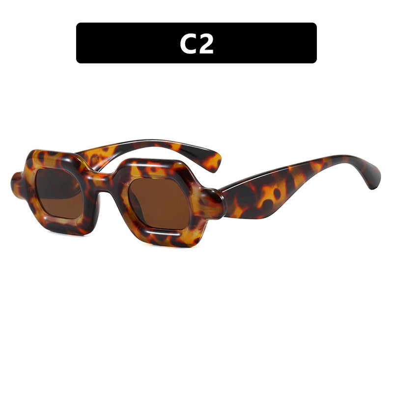 Women's shaped sunglasses Skanto