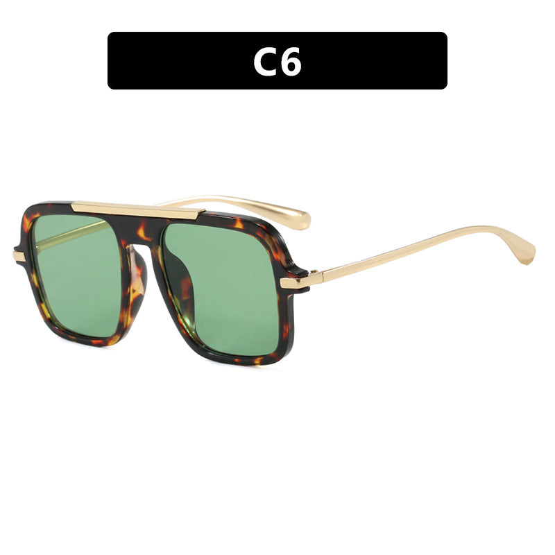 Dame kvadratisk solbrille med luksuriøs metallramme og robuste glass Skanto