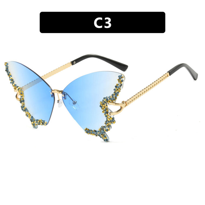 Women's large cat-eye sunglasses with sparkling rhinestone decoration and elegant frame Skanto