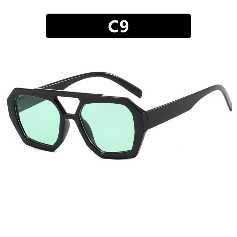 Dame geometrisk solbrille med luksuriøst design Skanto