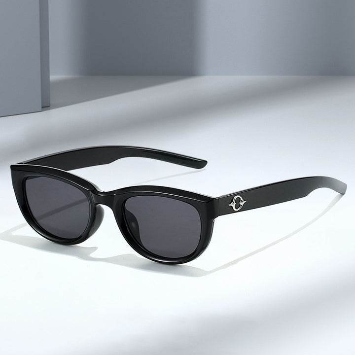 Damer Cat-Eye solbriller med robust ramme og UV-beskyttelse Skanto