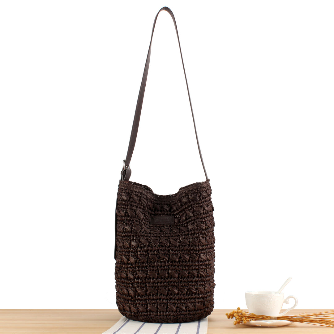 Shoulder bag with modern macrame design Skanto