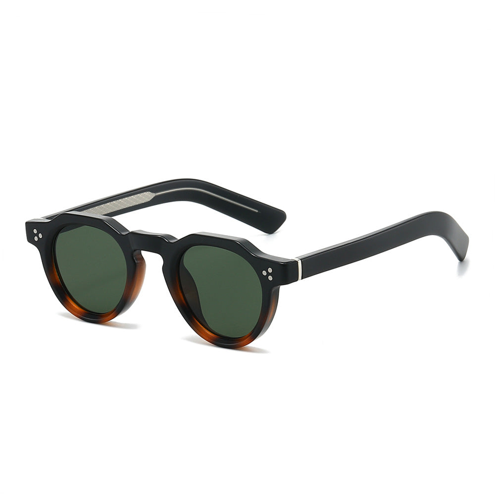 Dame moteriktig solbrille med ekstravagant ramme og UV-beskyttelse Skanto
