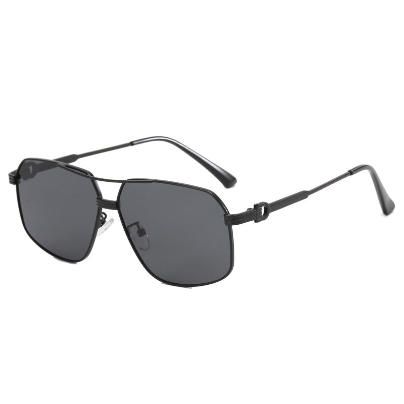 Dame stilige oversized solbriller med diamantformet ramme Skanto