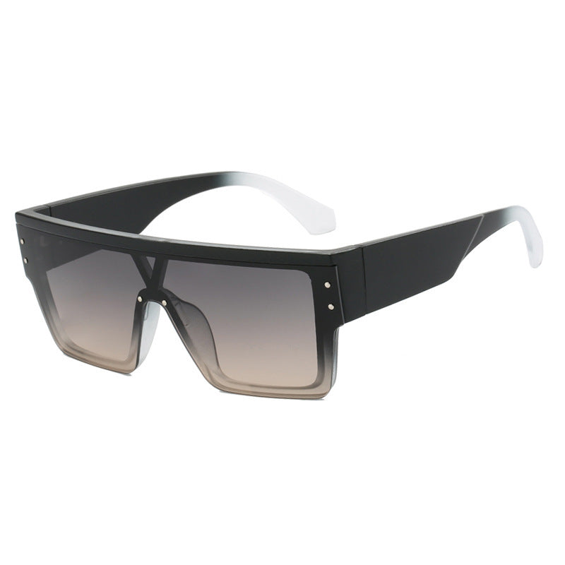 Dame futuristisk Oversized-solbrille med klare glass Skanto