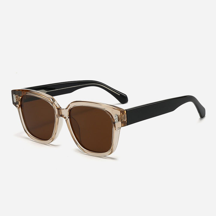 Dames designer solbriller med firkantet ramme og brune glass Skanto