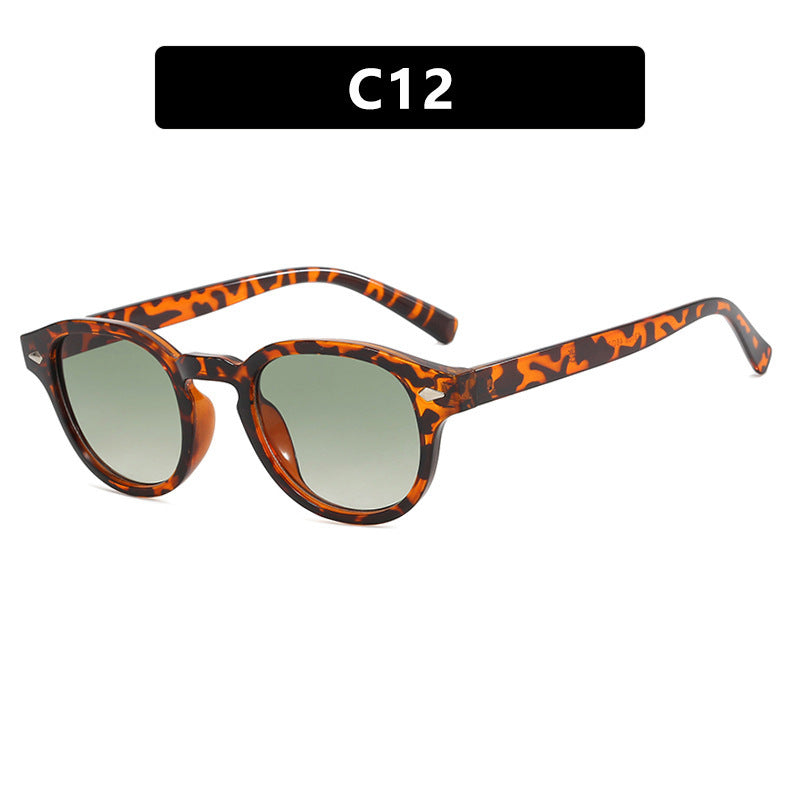 Dame moteriktig solbrille i elegant stil Skanto