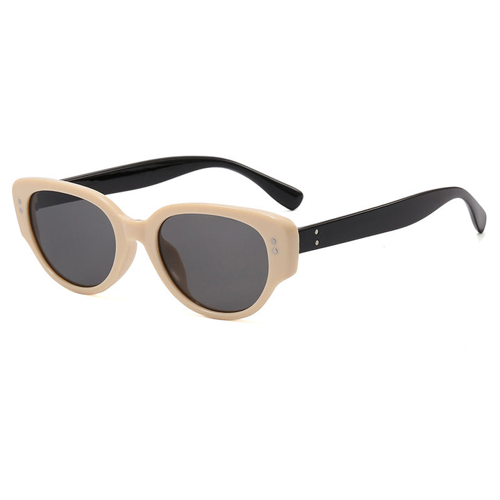 Dame moteriktig solbrille med markant design Skanto