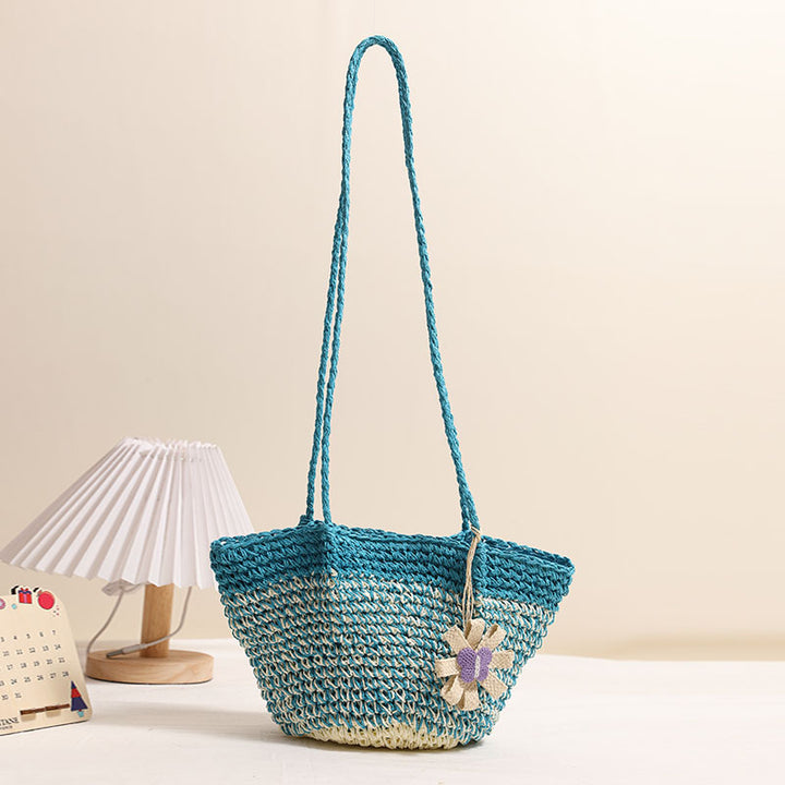 Modern Handmade Handbag with Flower Accent Skanto