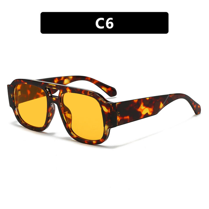 Women's modern sunglasses in elegant rectangular design Skanto
