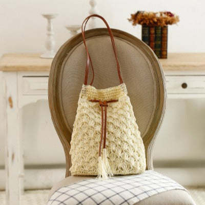 Macrame shoulder bag with elegant fringe detail Skanto