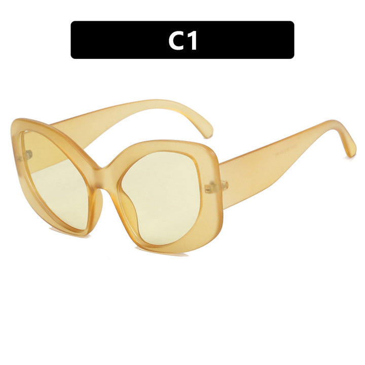 Women's oversized sunglasses in modern design Skanto