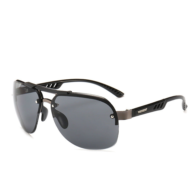 Damer Sporty solbrille med innovativ metallramme Skanto