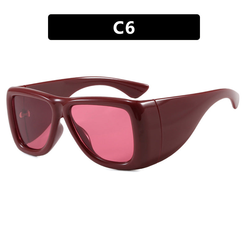 Women's trendy oversized sunglasses with striking tortoise design Skanto