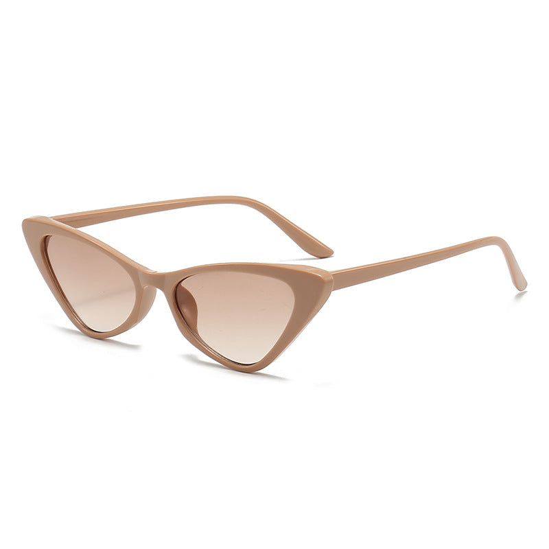Dame stilige Cat-Eye solbriller med glanset plastramme Skanto