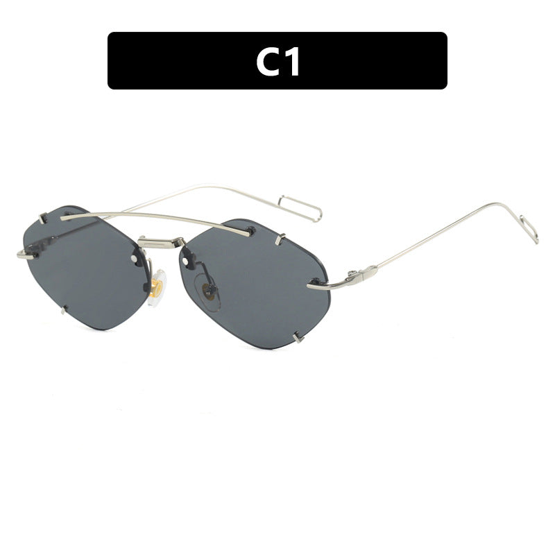 Dame geometrisk solbrille med ultralett metallramme Skanto