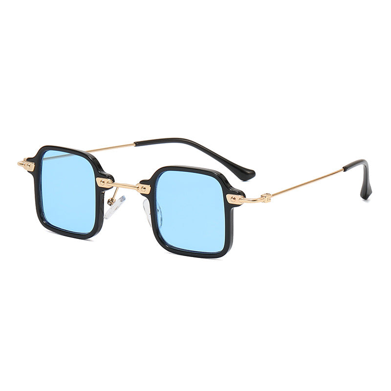 Dame geometrisk solbrille med stilfull metallramme Skanto