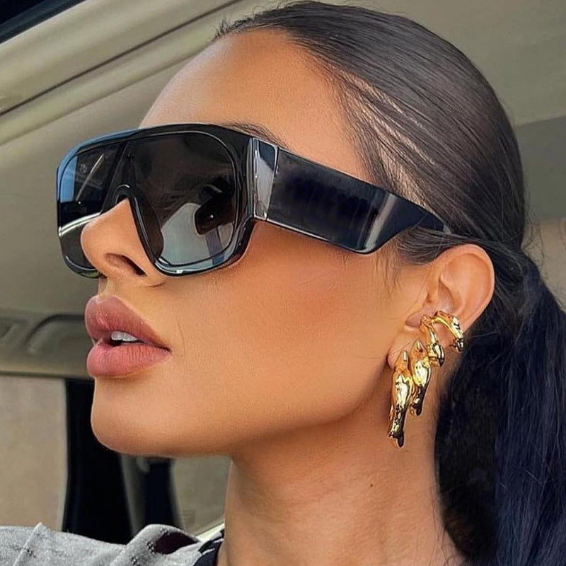 Women's Fashion Oversized Sunglasses with Unique Design Skanto