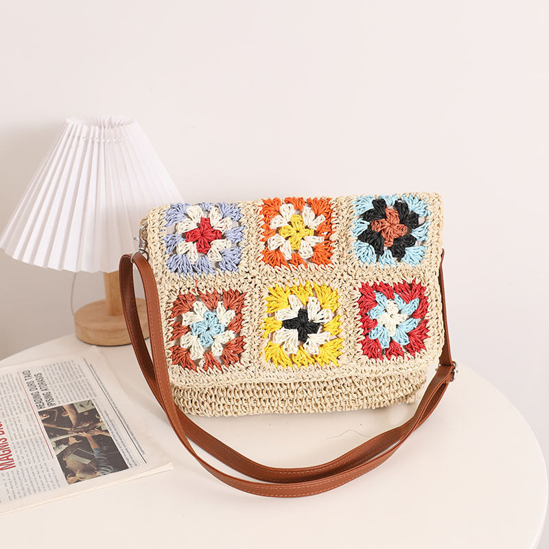 Modern shoulder bag with colorful crochet pattern Skanto