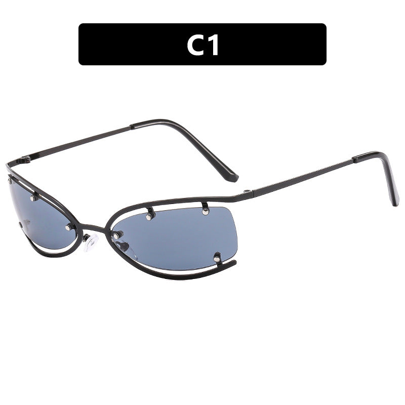 Women's Cat-Eye Sunglasses with Luxurious Details and Protective UV Filter Skanto