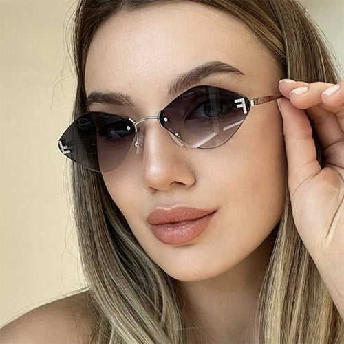 Women's geometric sunglasses in extravagant design with gradient lenses Skanto