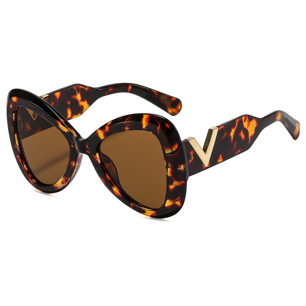 Women's Cat-Eye Sunglasses with Luxurious Frame and Mirrored Lenses Skanto