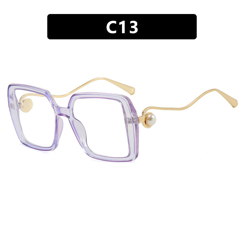 Women's trendy square glasses with elegant metal frame and unique accents Skanto
