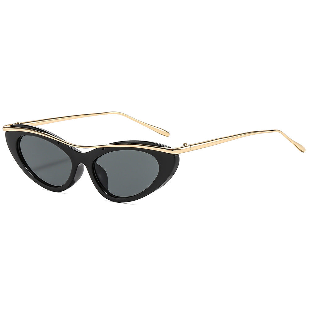 Dame Cat-Eye solbriller med elegant metallramme Skanto