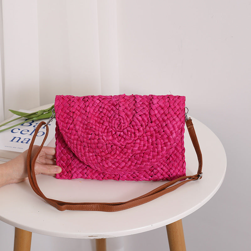 Handmade basket bag with elegant wave pattern Skanto