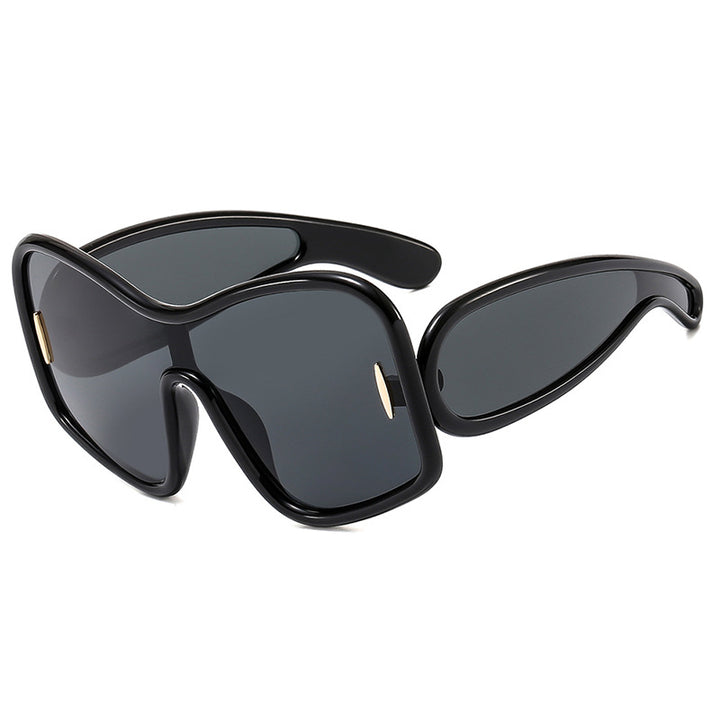 Women's futuristic sunglasses with extra-wide design and protective UV filter Skanto